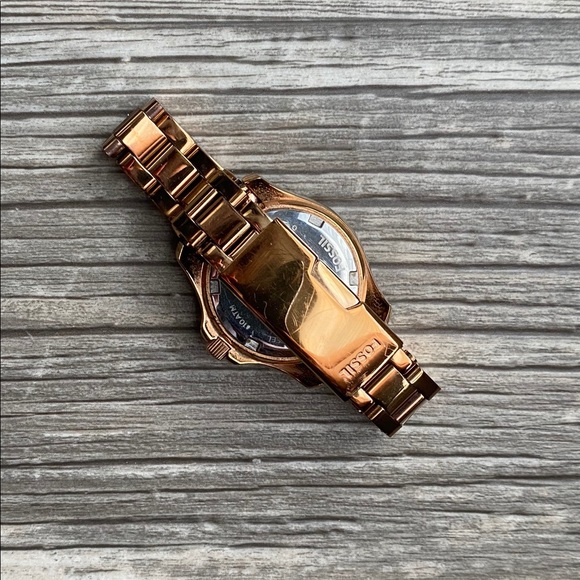 Fossil Watch - Picture 2 of 2